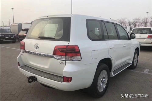 2022款新款丰田酷路泽suv,丰田进口酷路泽老款suv