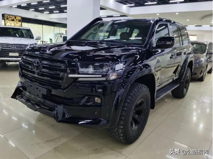 丰田陆巡2022款黑武士4500柴油版,陆巡兰德酷路泽4500vxsgts顶配