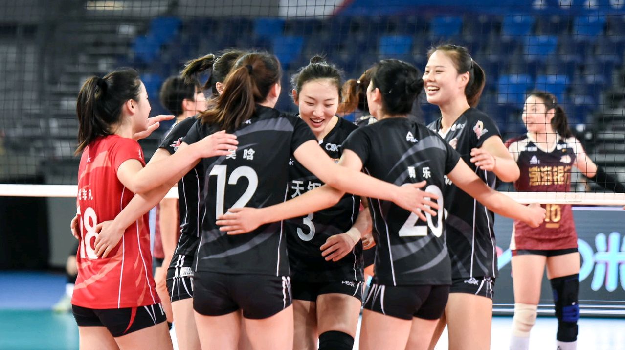 刁琳宇受伤后龚翔宇接应二传,刁琳宇受伤离场