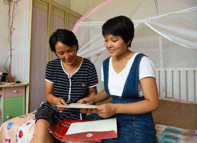 作为农村妈妈怎样教育好孩子,玩够了就会努力学习