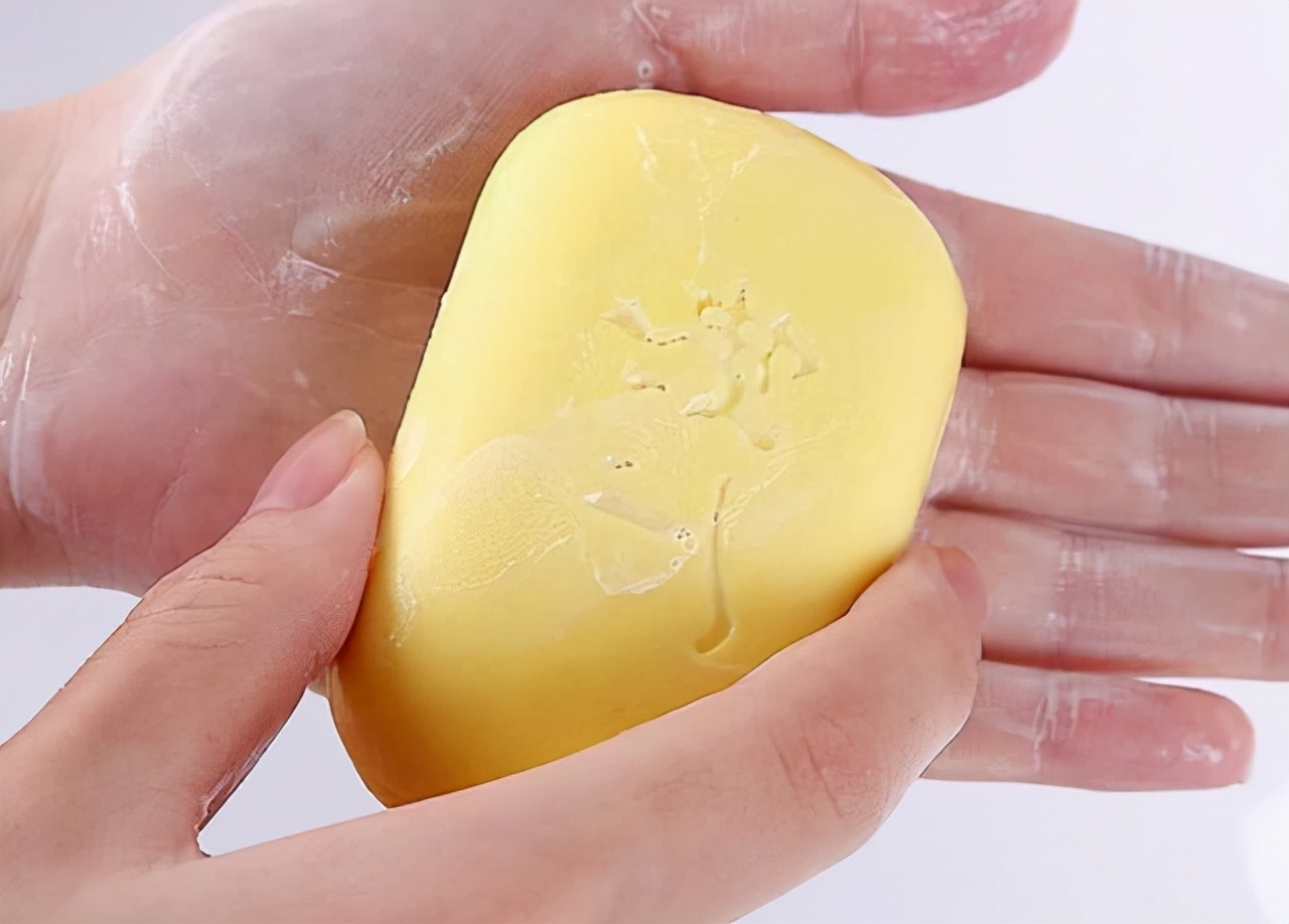 湖南校花坚持用硫磺皂洗头,杭州一女孩坚持用硫磺皂洗头