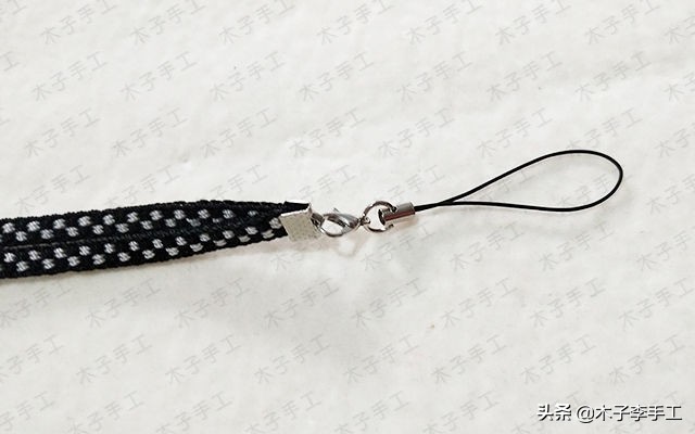 如何自己编一个手机挂绳,编绳手机挂绳