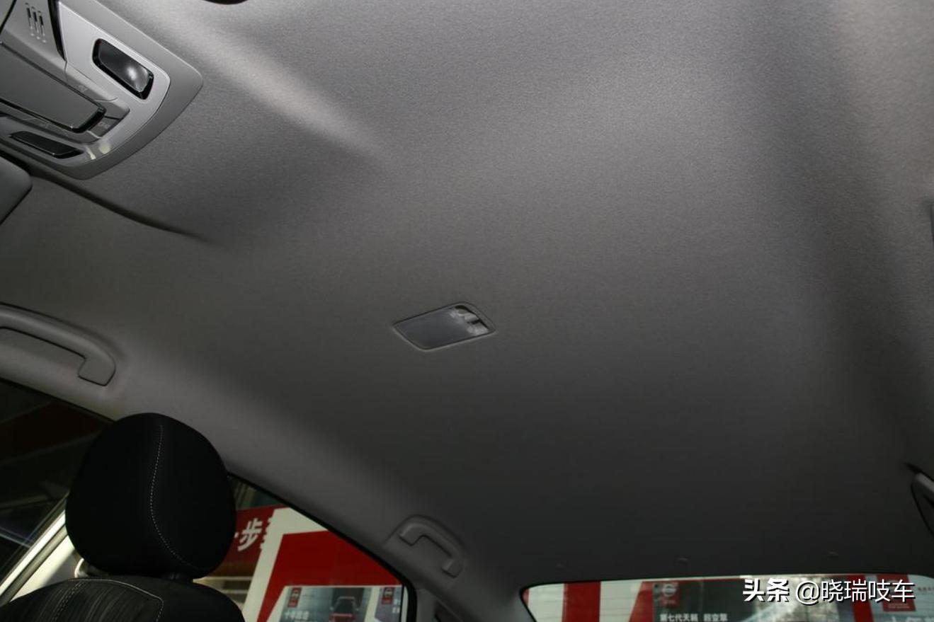 轩逸经典2024舒适版和2019款一样的,2022款经典轩逸自动舒适落地