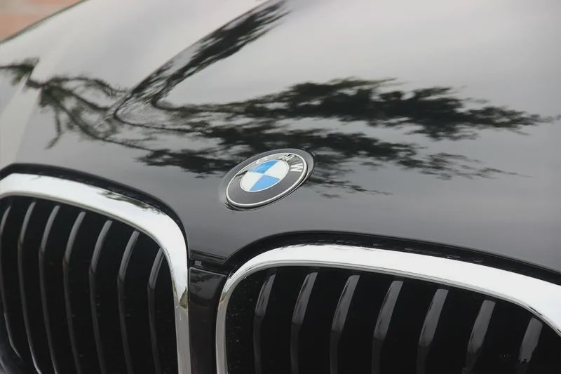 宝马n52b30发动机漏油吗,现在的宝马还漏油吗