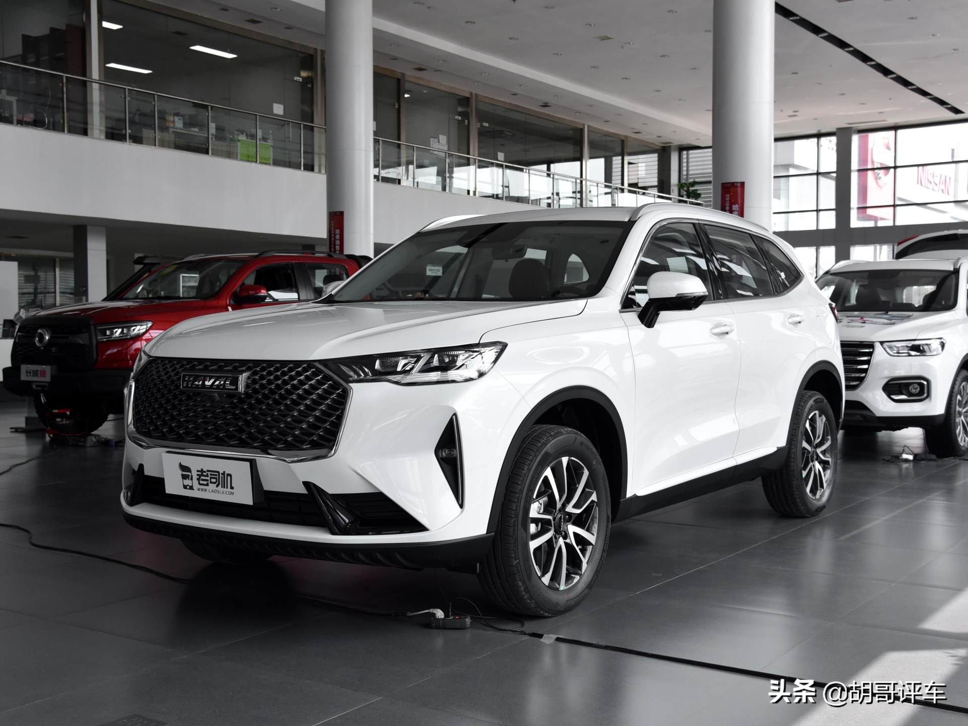 底盘优秀的suv20万,底盘升高的国产神车