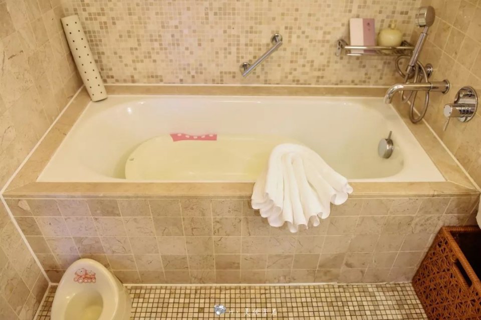 亚龙湾亲子酒店推荐适合带孩子,亚龙湾最适合亲子游的度假酒店