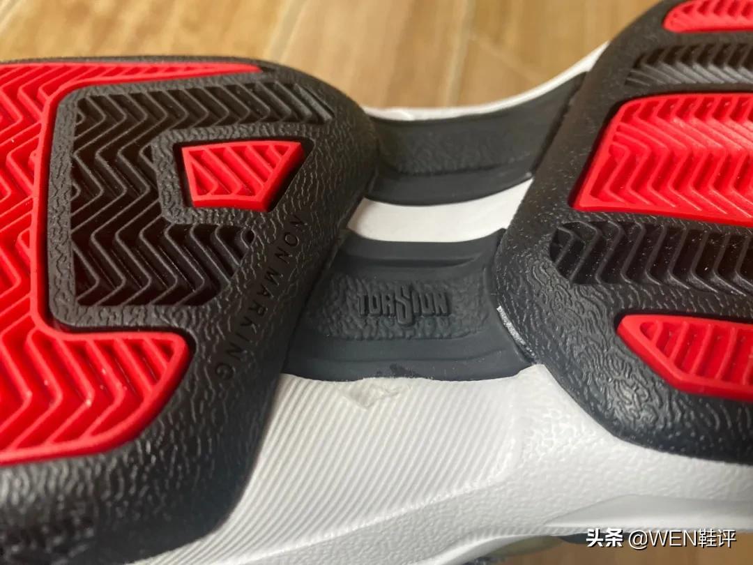 贝壳头正品和仿品哪个更耐穿,比较经典的贝壳头