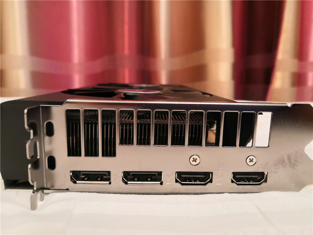 560xt和580差距多大,5600xt和1650显卡对比