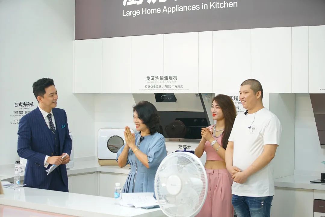 董明珠和快手合作过吗,董明珠快手带货100分钟2个亿