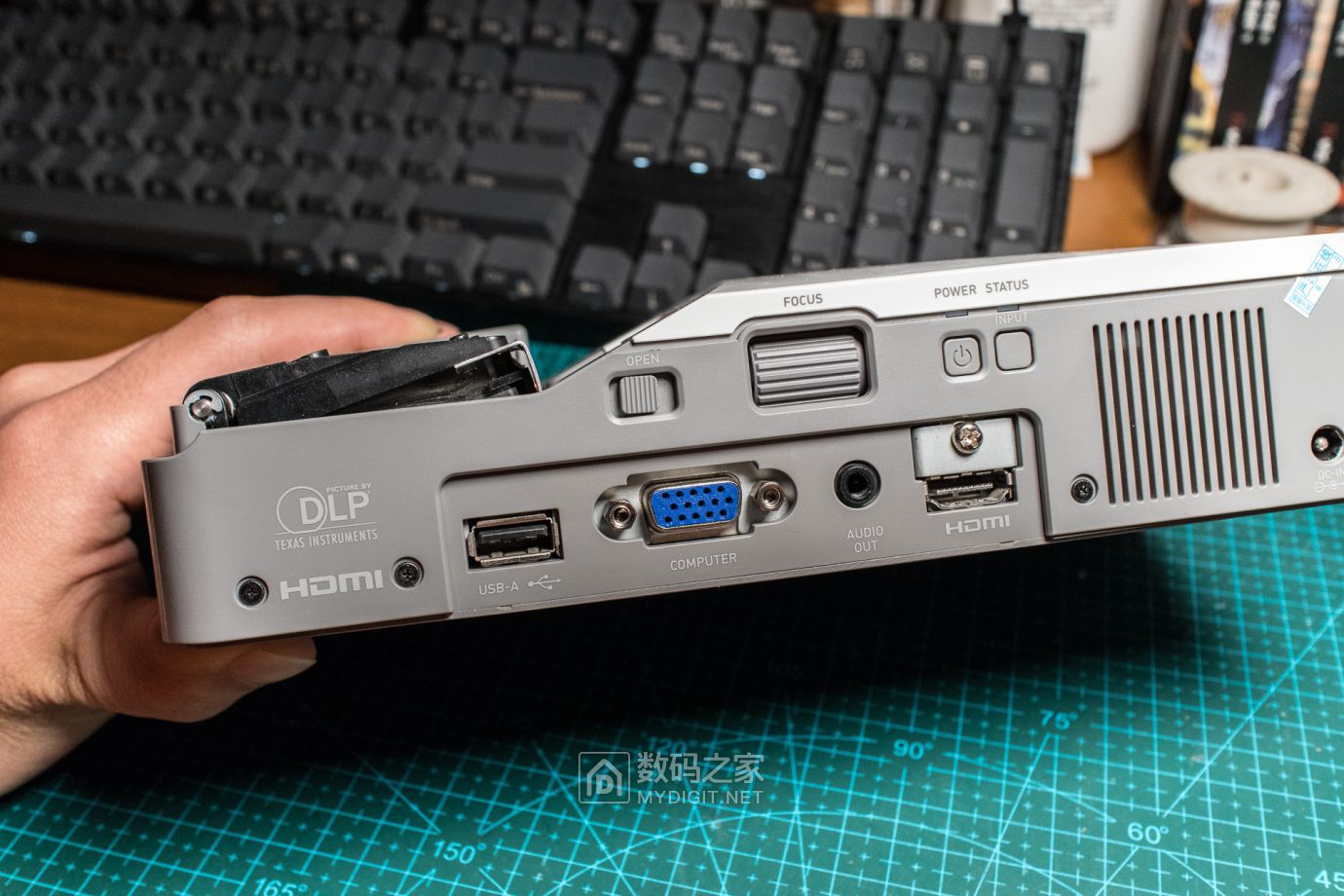 卡西欧CASIO激光+LED短焦投影仪UP50WN拆解,维修偏色全纪实