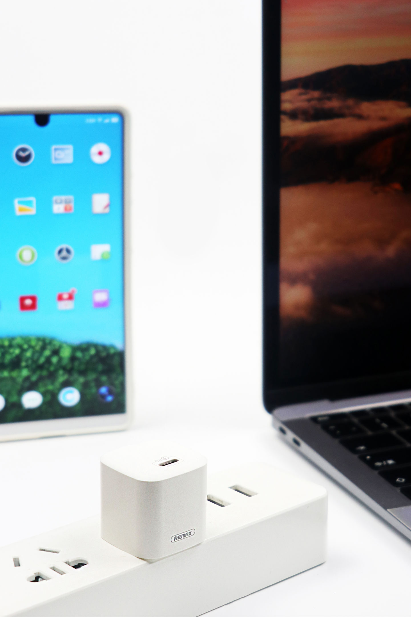 迷你氮化镓120w快充,氮化镓充电器120w机械革命