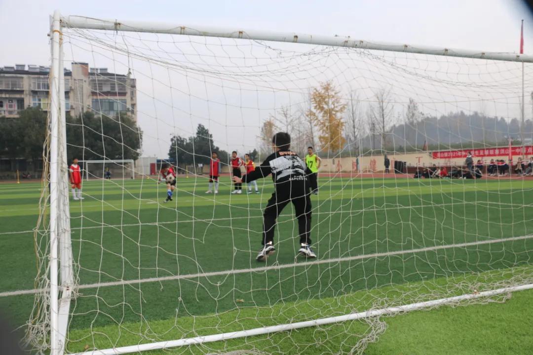 校园足球联赛拉开帷幕,我县2019校园足球联赛圆满落幕