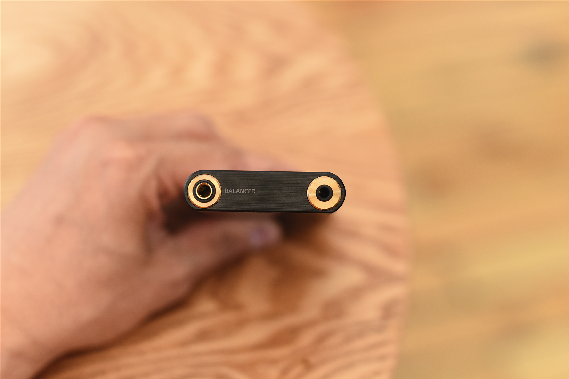 索尼nw-zx300a怎么导入歌词和图片,索尼nw-zx300a如何用作车载播放器