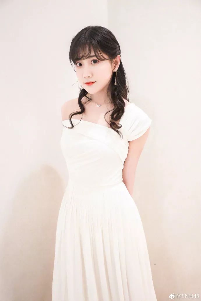 鞠婧祎snh48李艺彤比赛视频,李艺彤鞠婧祎snh48跳舞