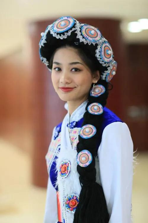 云南少数民族称呼男女的方言,云南少数民族服饰叫啥名