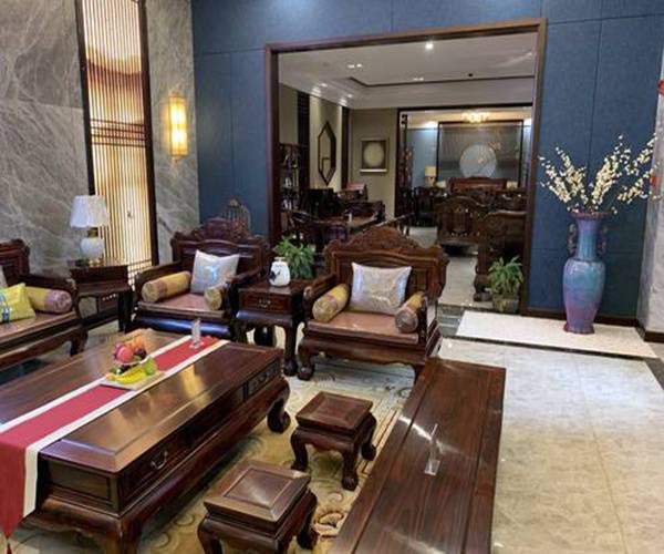 酸枝家具特点,酸枝木材优缺点