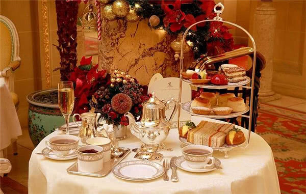 为什么英国人爱喝下午茶？正宗的英式下午茶讲究多，长知识了