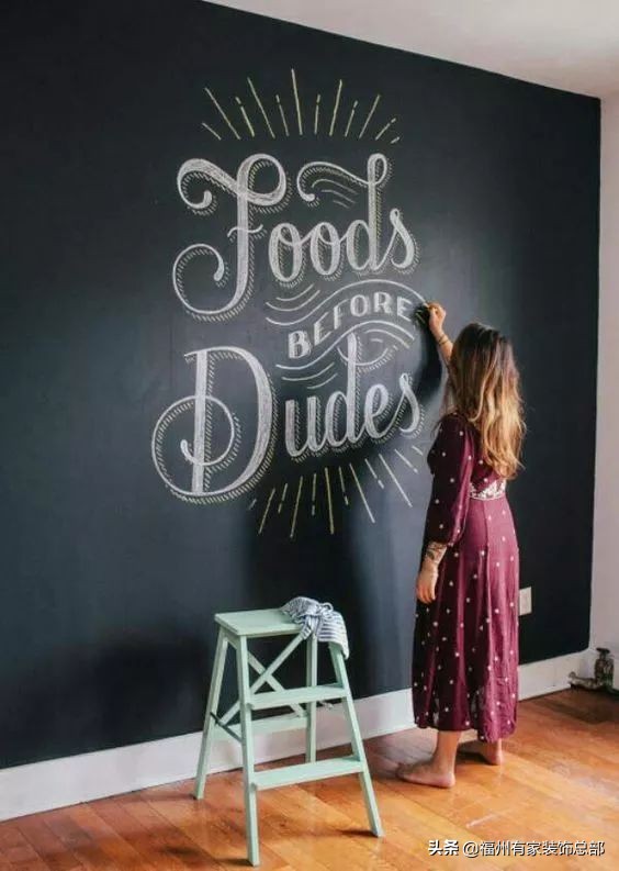 熊孩子在墙上乱画怎样教,解决熊孩子乱画墙的方法