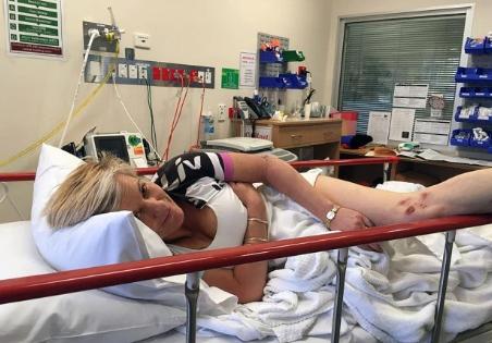 加拿大一名女子遭枪击,加拿大21岁女子被枪杀