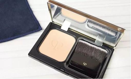 学生党平价彩妆镜面唇釉,cpb唇釉温暖水晶