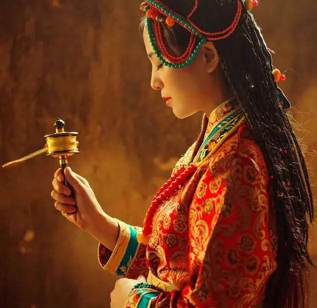 香格里拉哪个地方的,香格里拉哪个国家