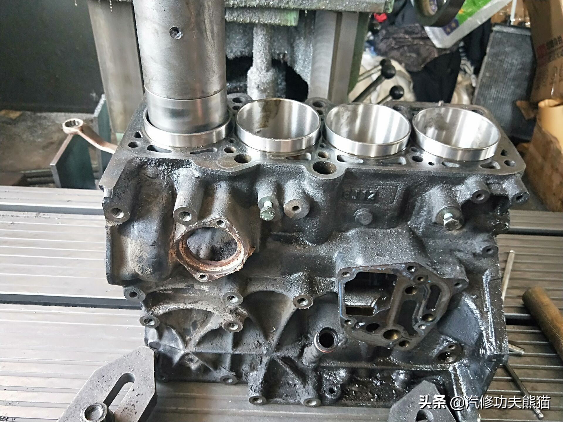 奥迪a61.8发动机大修费用,老款奥迪a6六缸发动机大修全过程