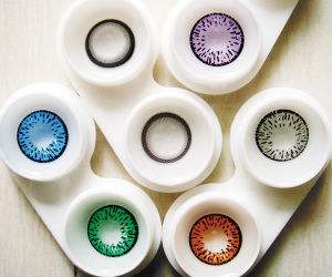 半年抛隐形眼镜可以戴多久,隐形眼镜怎么摘下