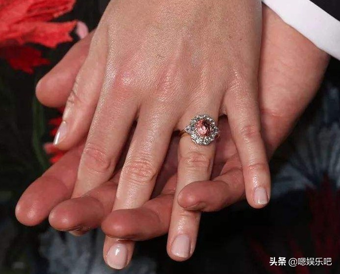 英国王室婚戒一览表,梅根戴的蓝宝石和凯特戴的蓝宝石