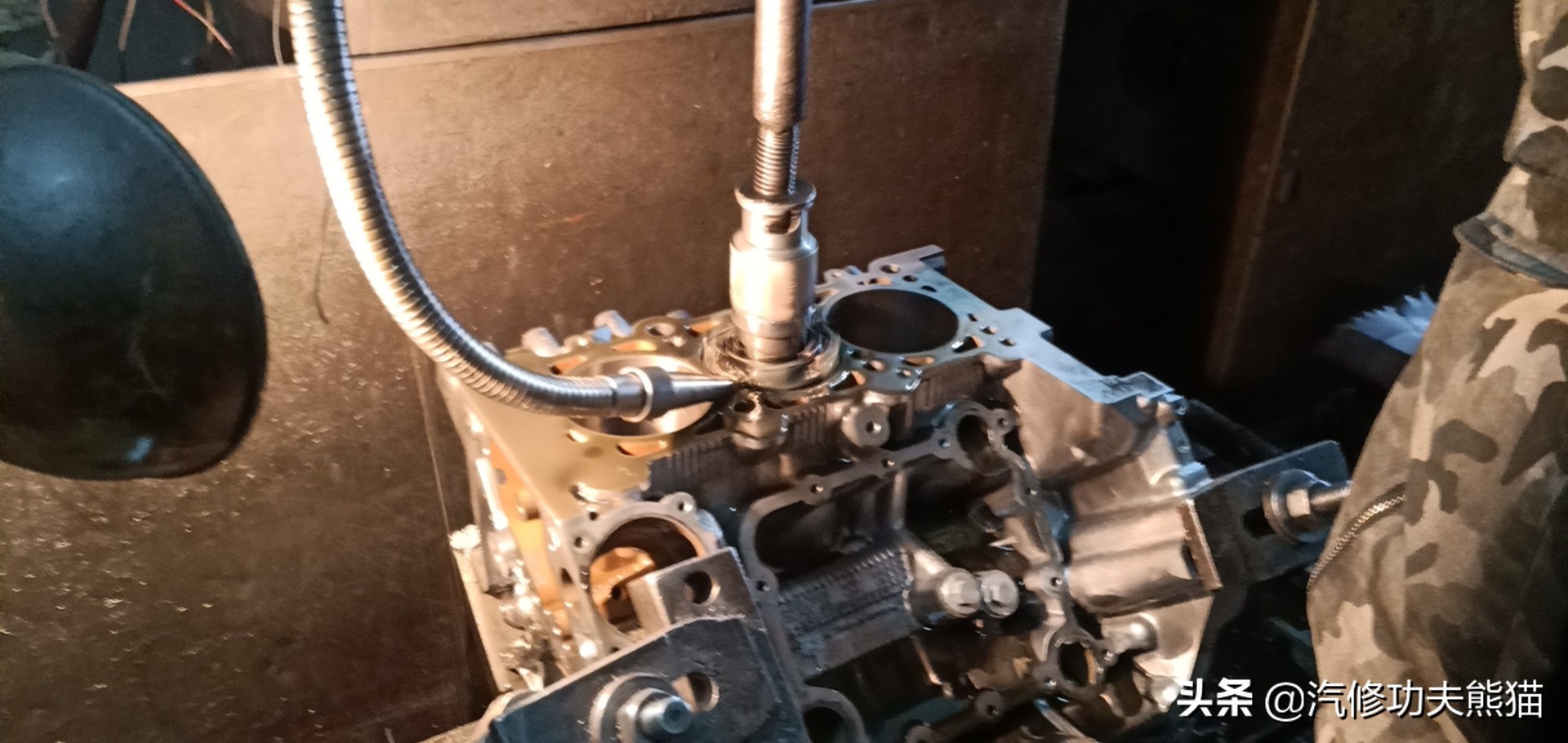 大众途锐急加速发动机故障灯点亮,大众新款途锐车子烧机油