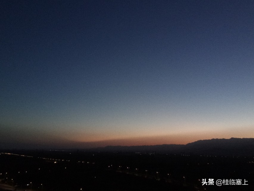 璇楀厔璇撮摱宸濊瘽瑙嗛,璇楀厔璇楄瘝