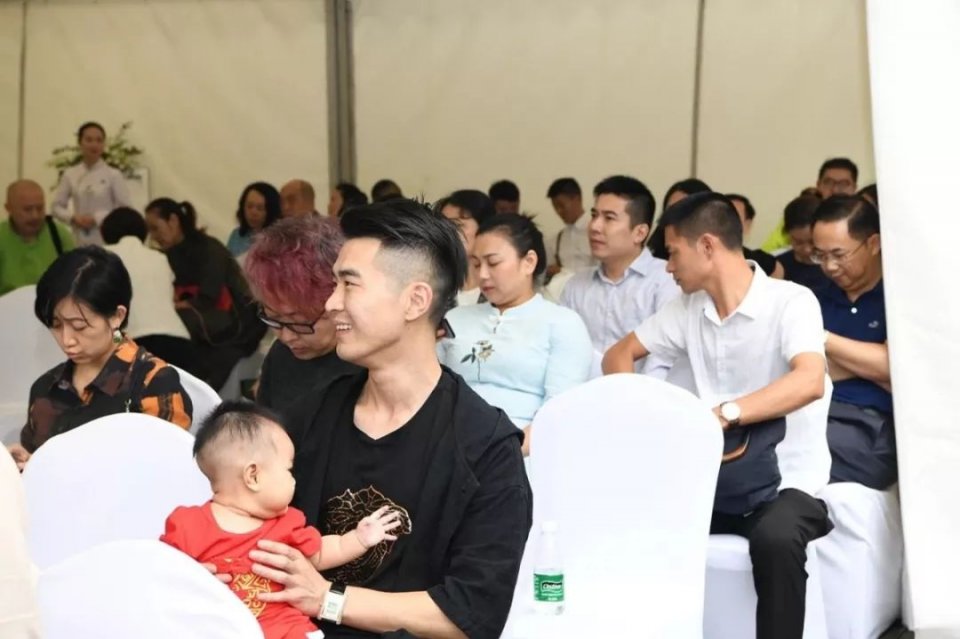 听说房价要跌不知道是不是真的,都江堰为啥房价那么贵