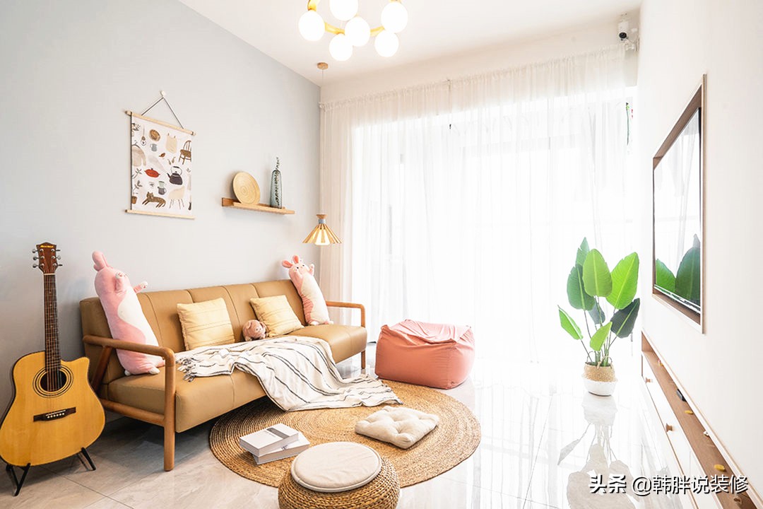 北欧客厅刷什么乳胶漆温馨又好看 (小户型乳胶漆全屋通刷现代北欧)