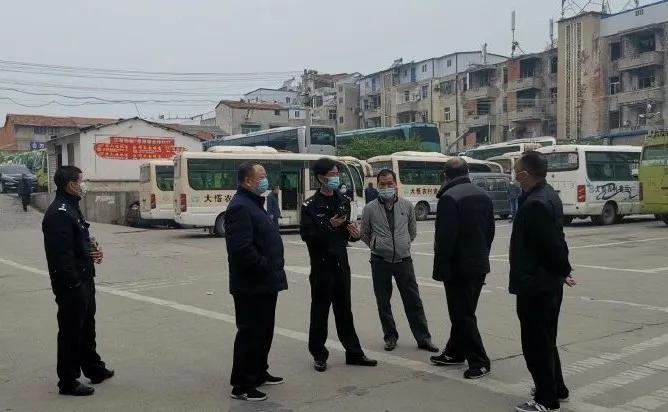 基层派出所强化清明节安保,县公安机关做好清明节安保工作