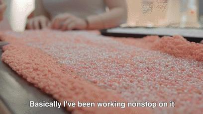 他以一己之力，让UAL的毕业典礼变成“女装大佬”的异装盛会