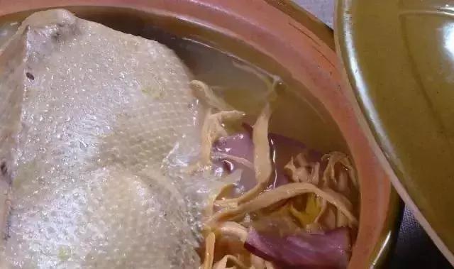 炖老鸭汤加一物清爽不腻又滋补,老鸭汤夏天炖什么最好吃