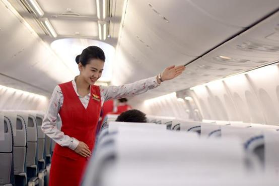 美丽空姐的灿烂笑容,美丽空姐甜美笑容