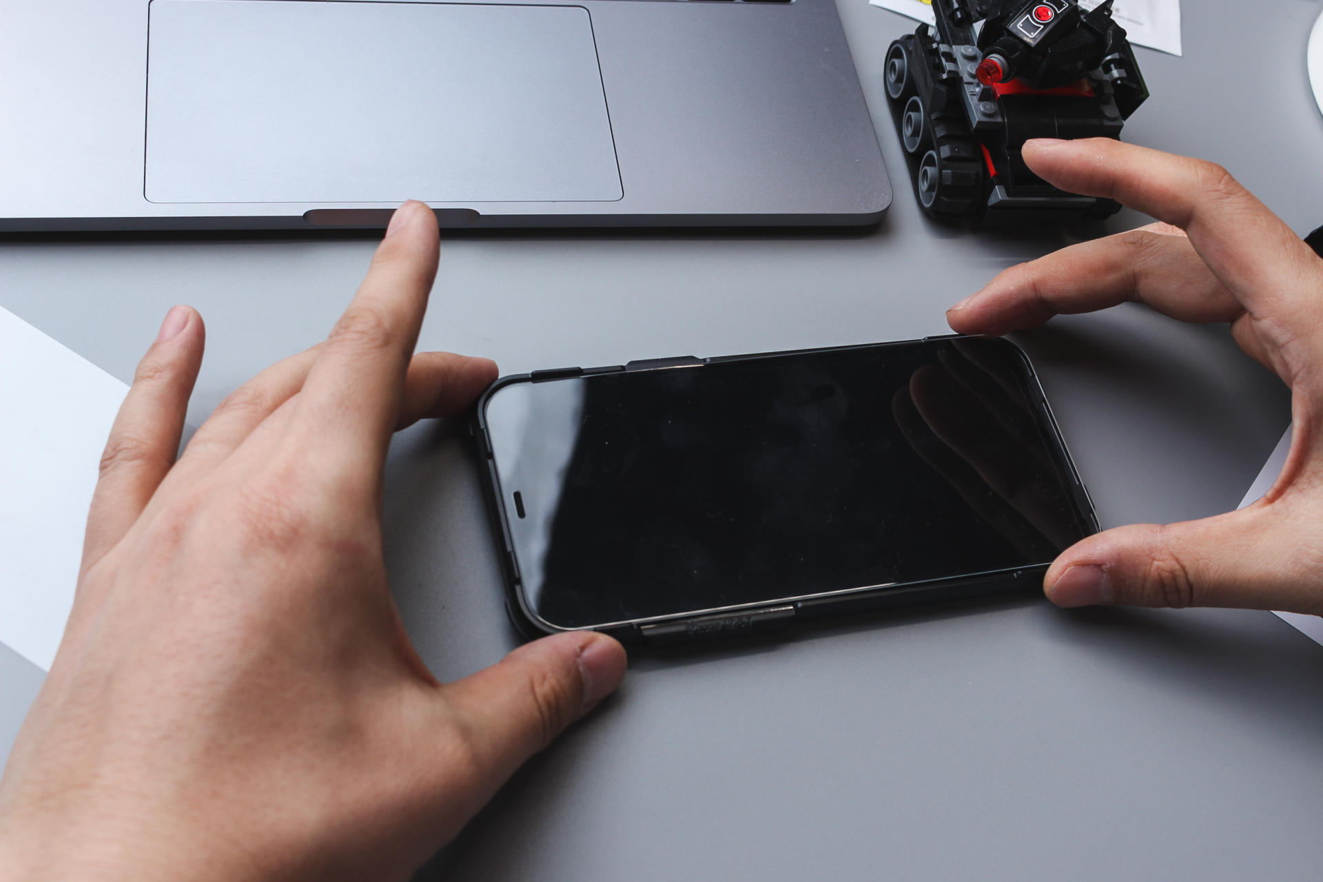 倍思手机膜旗舰店,倍思手机膜苹果怎么使用