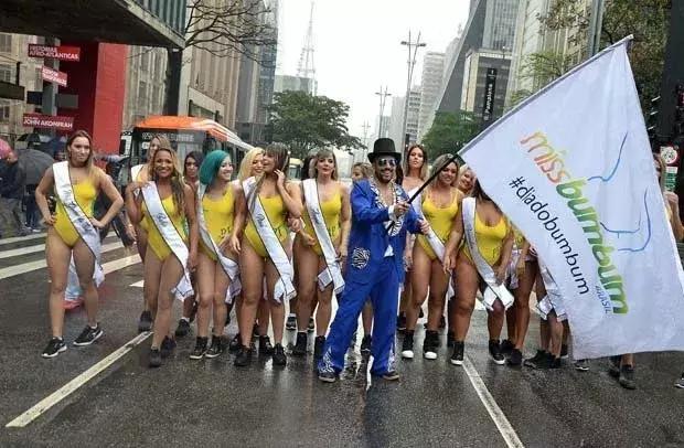 可以练臀的瑜伽体式,练臀的空中瑜伽体式