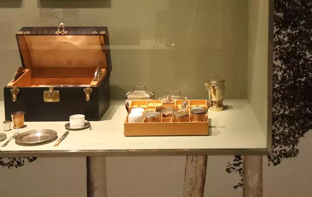 大饼的穿搭,大饼脸女生穿搭