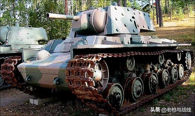 苏联KV系列重型坦克量产型号的演变和识别