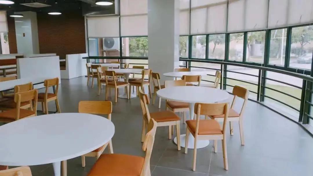 要想过得好哪里都别跑,要想生活过得去哪能不带点绿