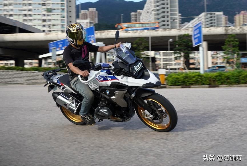 2019款宝马r1250摩托车,2021款宝马r1250gs座高