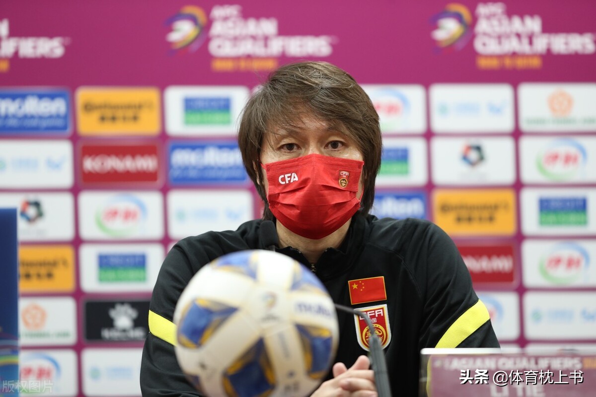 赛后李铁发言引争议,赛后发布会李铁说的话