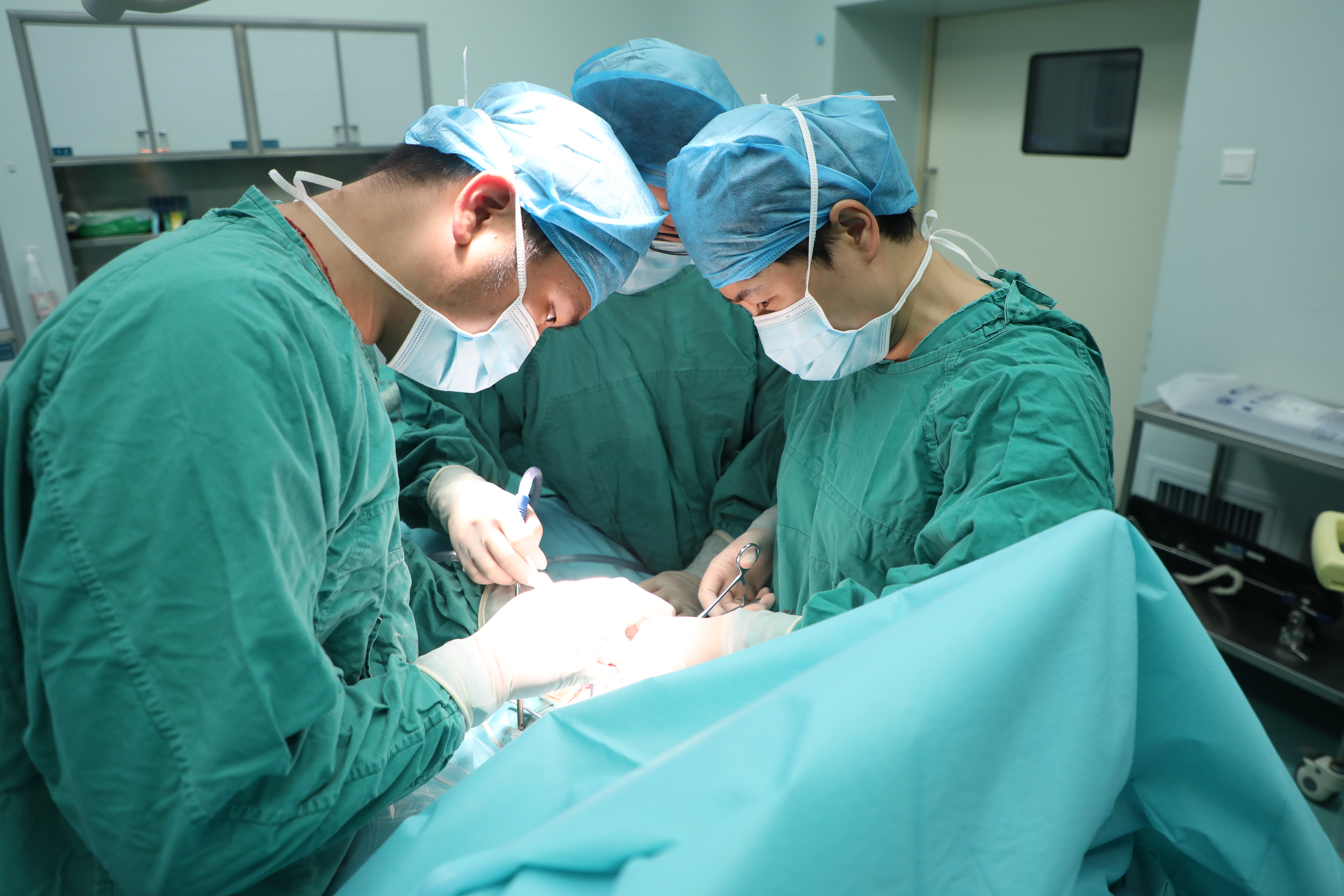 1岁小孩肚子胀气一招自愈,1岁半宝宝肚子胀气左腹有肿块