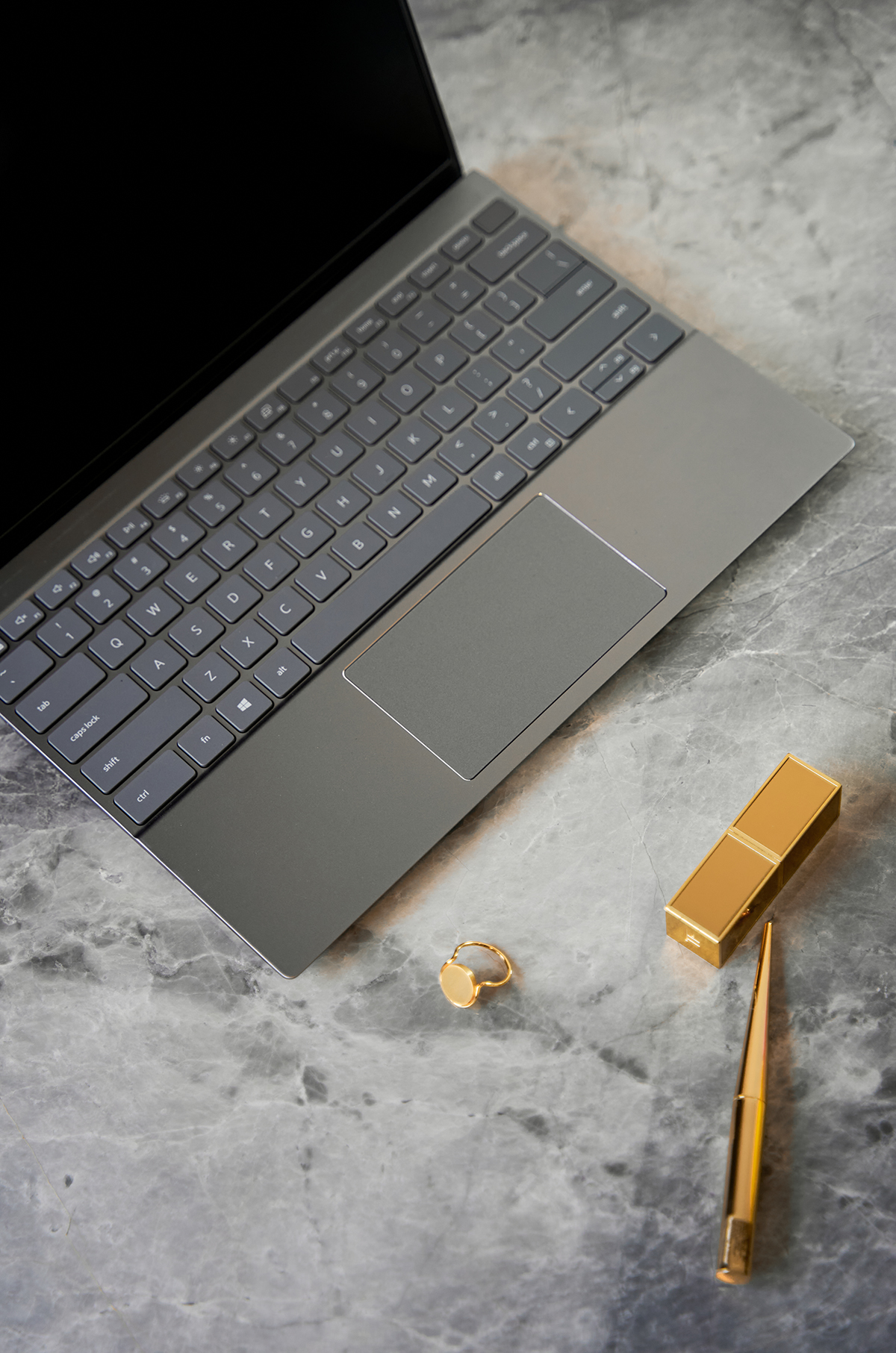 戴尔灵越13pro和thinkbook14,戴尔灵越13pro和小新14pro哪个好