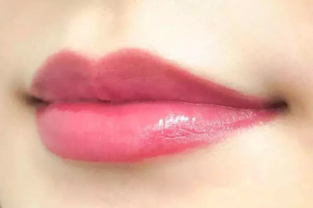 最新彩妆单品推荐,初春彩妆流行趋势