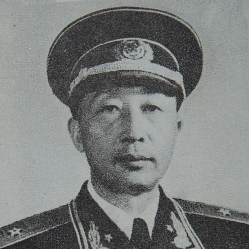 1938年,毛主席在延安接见张学思,笑着说:公子哥,缺不缺钱花?