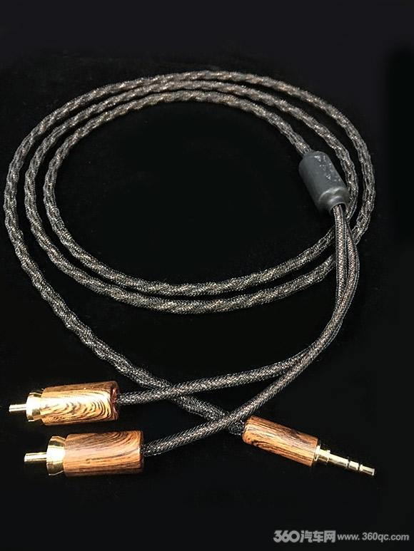 车载靓声时代更需无损传输正力车福AUX线敢当最佳辅助