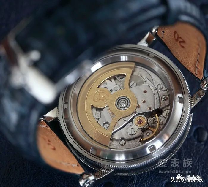 无间道陈永仁看到档案有镖字,无间道中谁知道陈永仁的身份