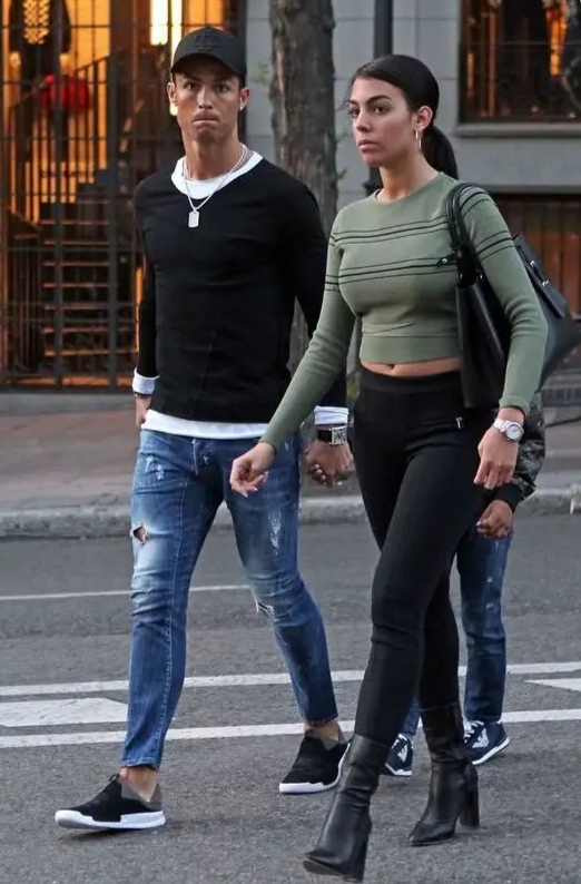 c罗求婚成功,c罗求婚乔治娜视频